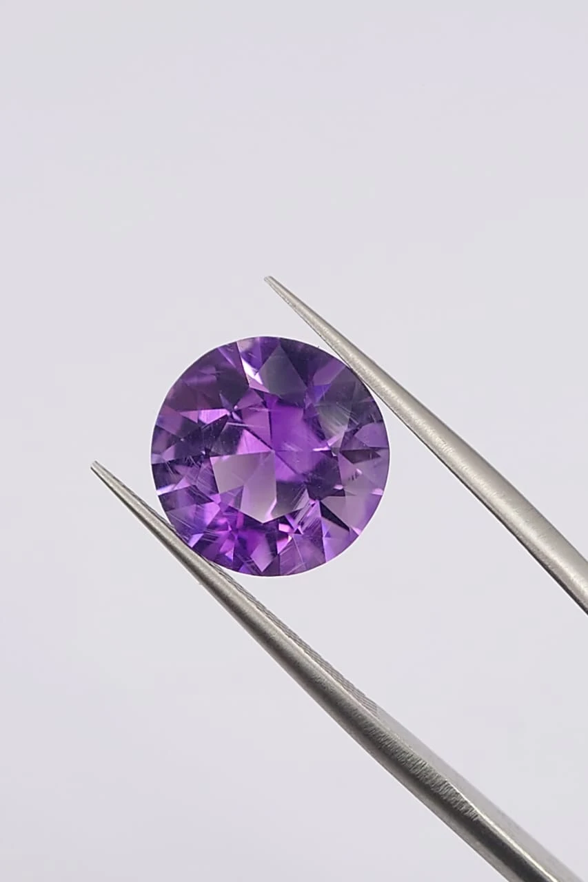 4.85ct Natural Amethyst Emerald Cut loose Gemstone From Nigeria — view 5